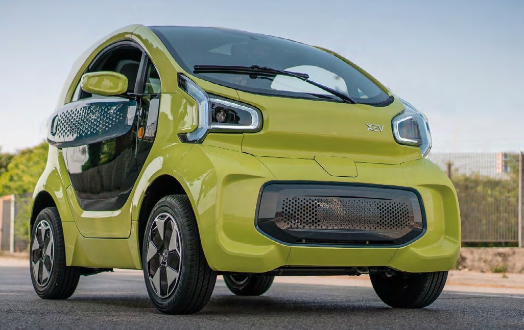 XEV YOYO voiture électrique urbaine vue de face